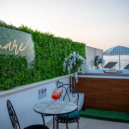Amare Luxury And Vista Mare Apartamento *