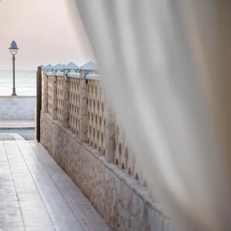 Amare Luxury And Vista Mare Apartamento *